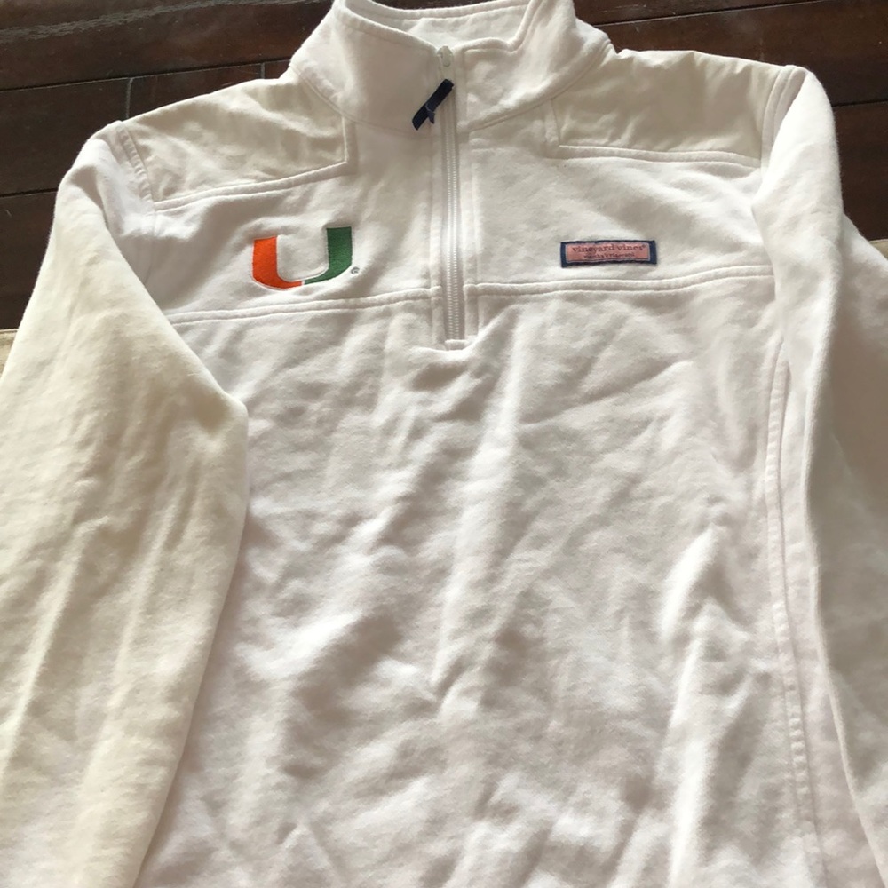 Vineyards vine white sweater